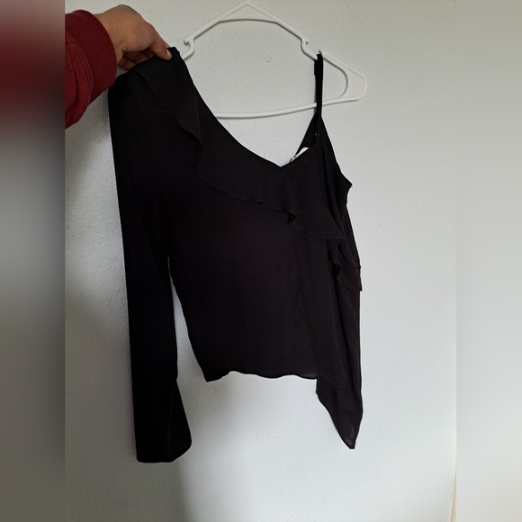 BCBGeneration Asymmetrical Black Blouse - Picture 5 of 6